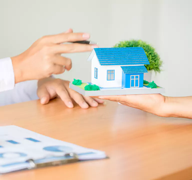 Why Choose Us to Sell a House with a Reverse Mortgage in Merrick, NY?