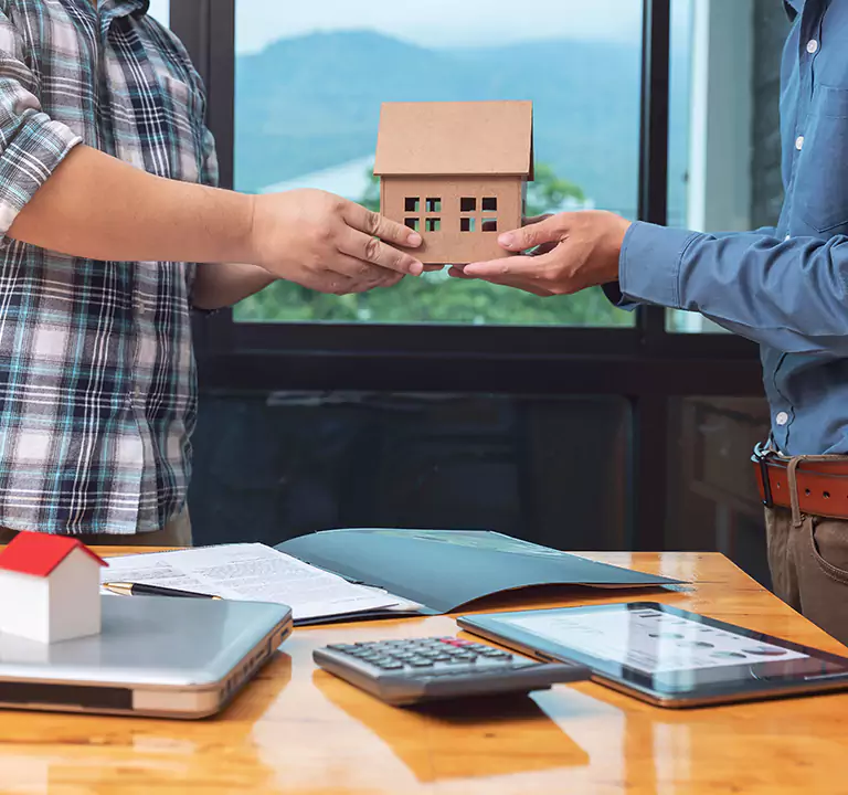 What Sets Merrick Cash Buyers Different From Others in  Merrick?